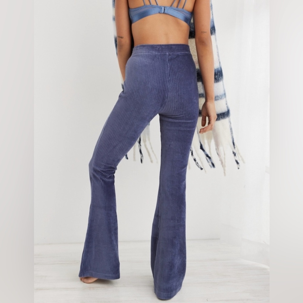 Aerie groove on velour high waisted ribbed flare pants NWT